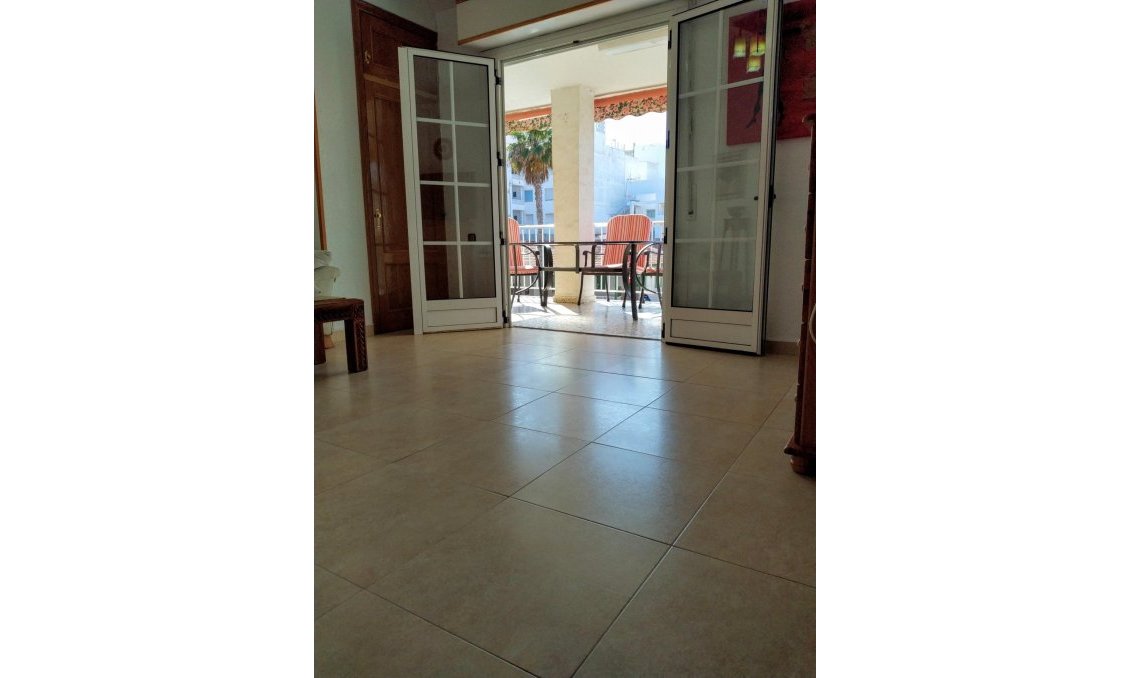 Segunda mano - Apartamento -
Torrevieja - Playa De Los Naufragos