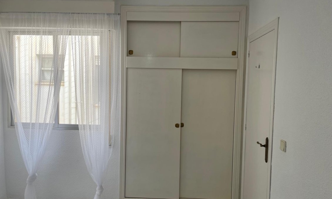 Segunda mano - Ático -
Torrevieja - Centro