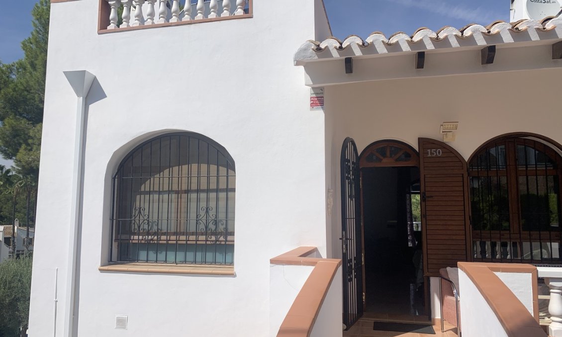 Segunda mano - Villa -
Villamartin - Costa Blanca