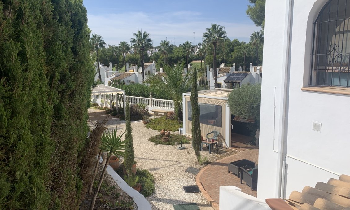 Segunda mano - Villa -
Villamartin - Costa Blanca