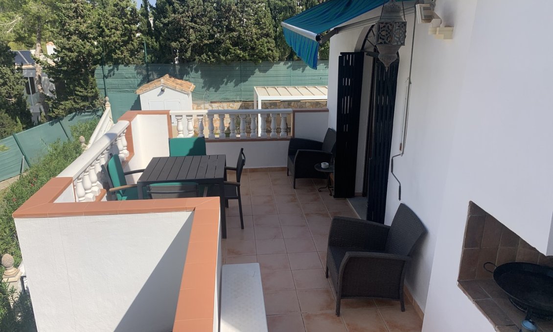 Segunda mano - Villa -
Villamartin - Costa Blanca