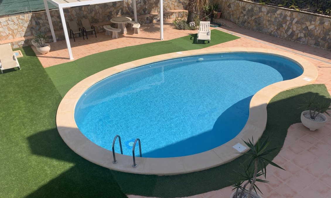Segunda mano - Villa -
Villamartin - Costa Blanca