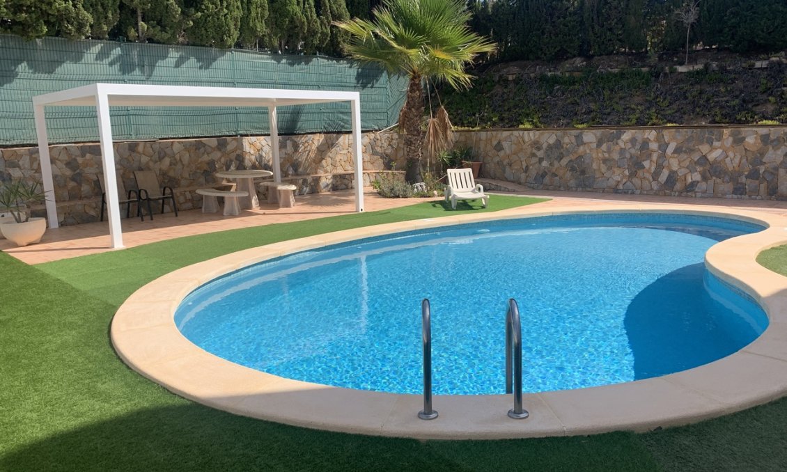 Segunda mano - Villa -
Villamartin - Costa Blanca