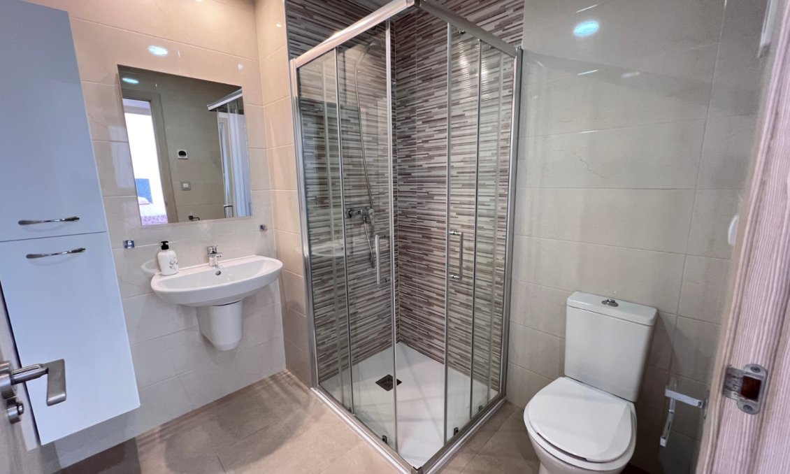 Segunda mano - Apartamento -
Lomas De Campoamor - Inland
