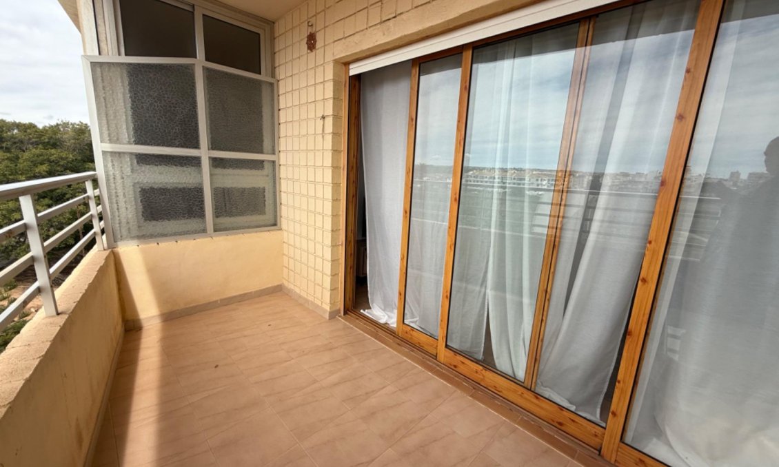 Segunda mano - Apartamento -
Torrevieja - El Acequión - Los Náufragos