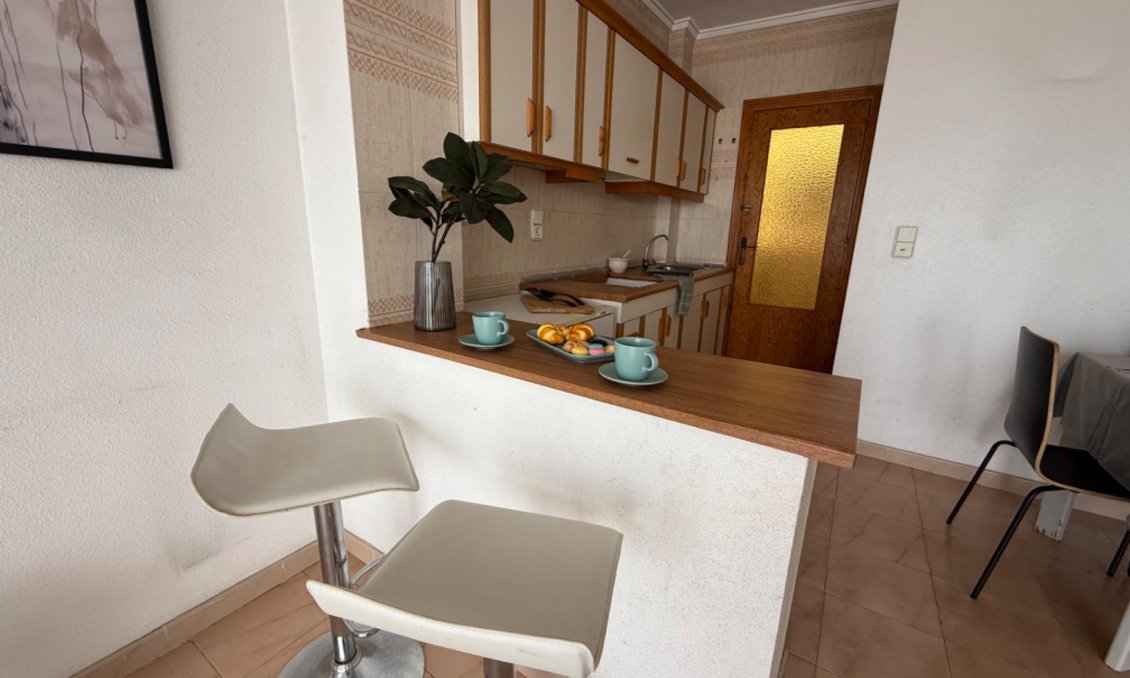 Segunda mano - Apartamento -
Torrevieja - El Acequión - Los Náufragos