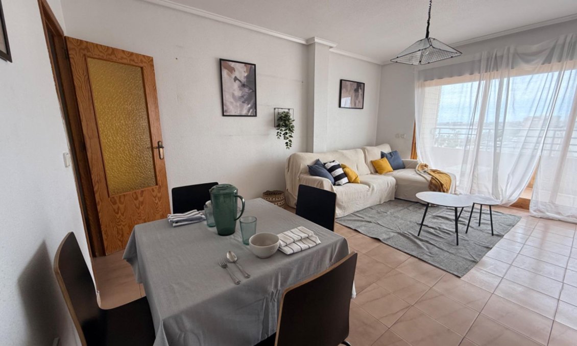 Segunda mano - Apartamento -
Torrevieja - El Acequión - Los Náufragos