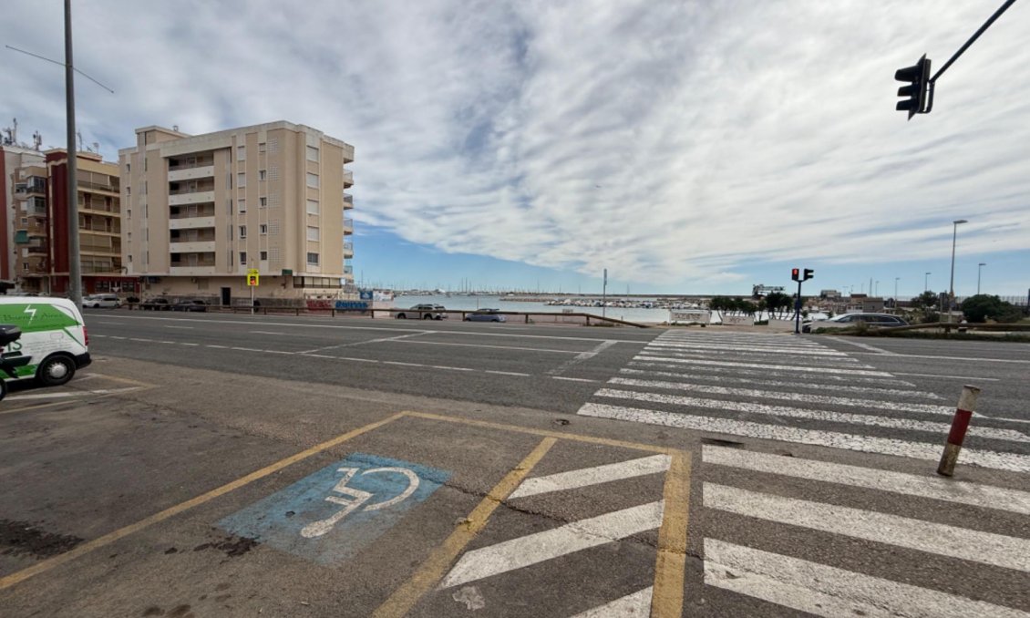 Segunda mano - Apartamento -
Torrevieja - El Acequión - Los Náufragos