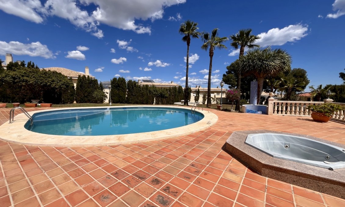 Segunda mano - Villa -
La Nucía - Costa Blanca