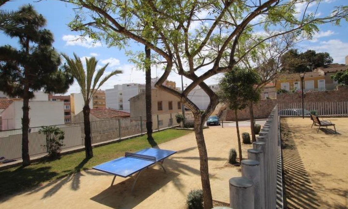 Wiederverkauf - Town House -
Guardamar del Segura - Centro