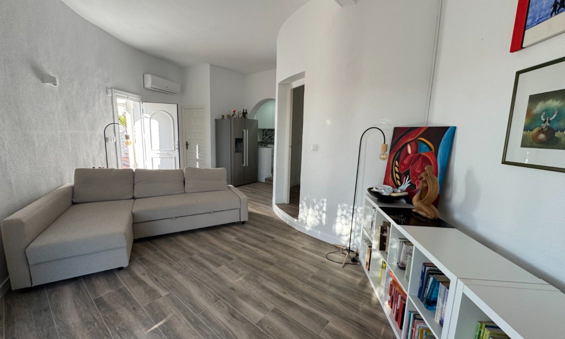 Segunda mano - Villa -
Ciudad Quesada - Costa Blanca
