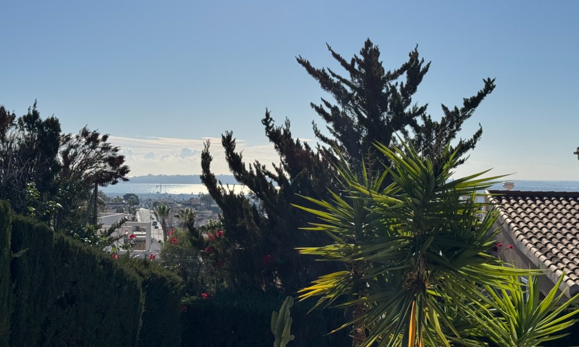Segunda mano - Villa -
Ciudad Quesada - Costa Blanca