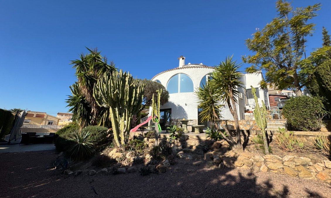 Segunda mano - Villa -
Ciudad Quesada - Costa Blanca