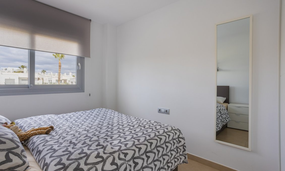 Segunda mano - Apartamento -
Orihuela - Inland