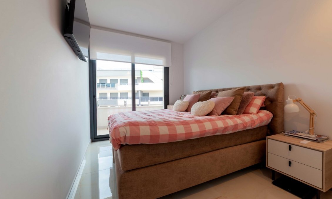 Segunda mano - Apartamento -
Playa Flamenca - Costa Blanca