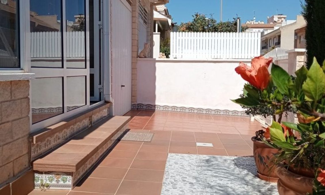 Segunda mano - Villa -
Pilar de la Horadada - Costa Blanca