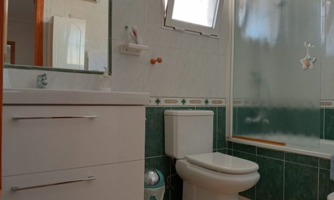 Segunda mano - Villa -
Pilar de la Horadada - Costa Blanca