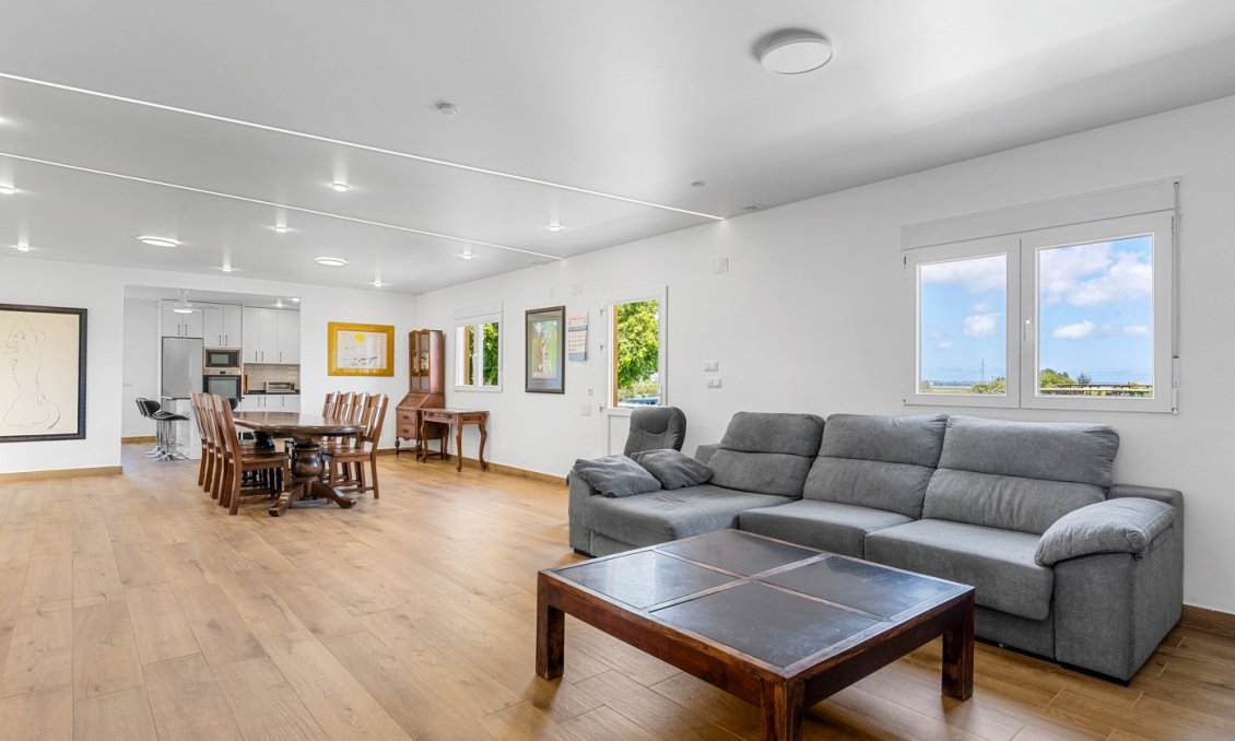 Segunda mano - Villa -
Los Montesinos - Costa Blanca