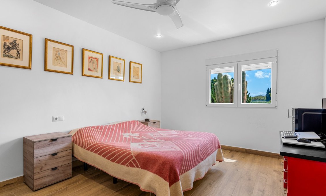 Segunda mano - Villa -
Los Montesinos - Costa Blanca