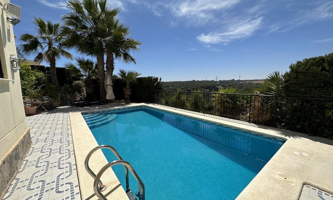 Segunda mano - Villa -
Villamartin - Costa Blanca