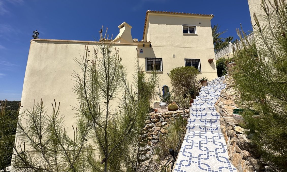 Segunda mano - Villa -
Villamartin - Costa Blanca
