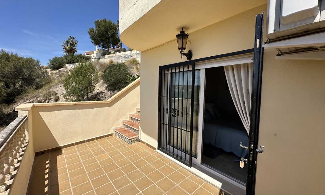 Segunda mano - Villa -
Villamartin - Costa Blanca