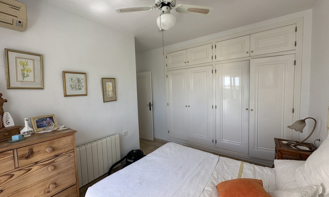 Segunda mano - Villa -
Villamartin - Costa Blanca