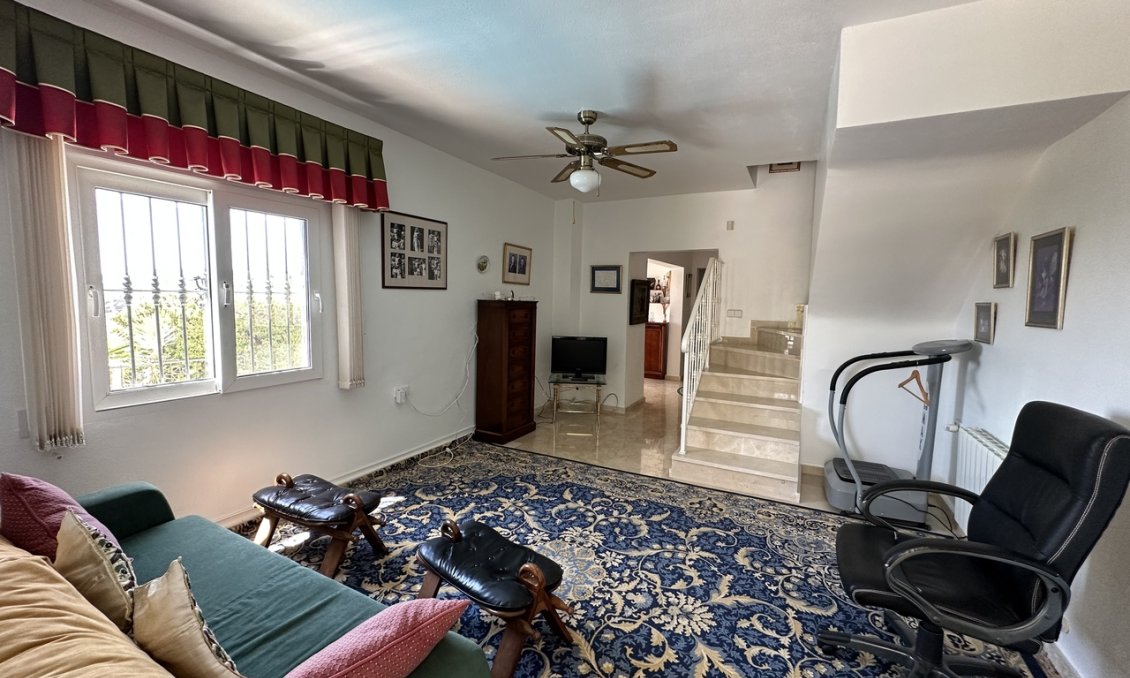 Segunda mano - Villa -
Villamartin - Costa Blanca