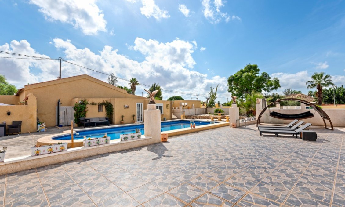 Segunda mano - Villa -
Los Montesinos - Costa Blanca