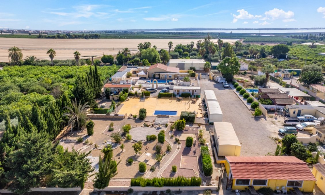 Segunda mano - Villa -
Los Montesinos - Costa Blanca