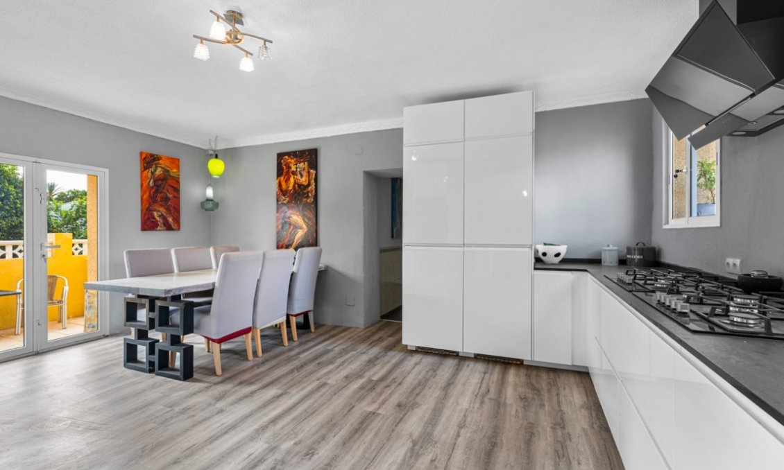 Segunda mano - Villa -
Los Montesinos - Costa Blanca
