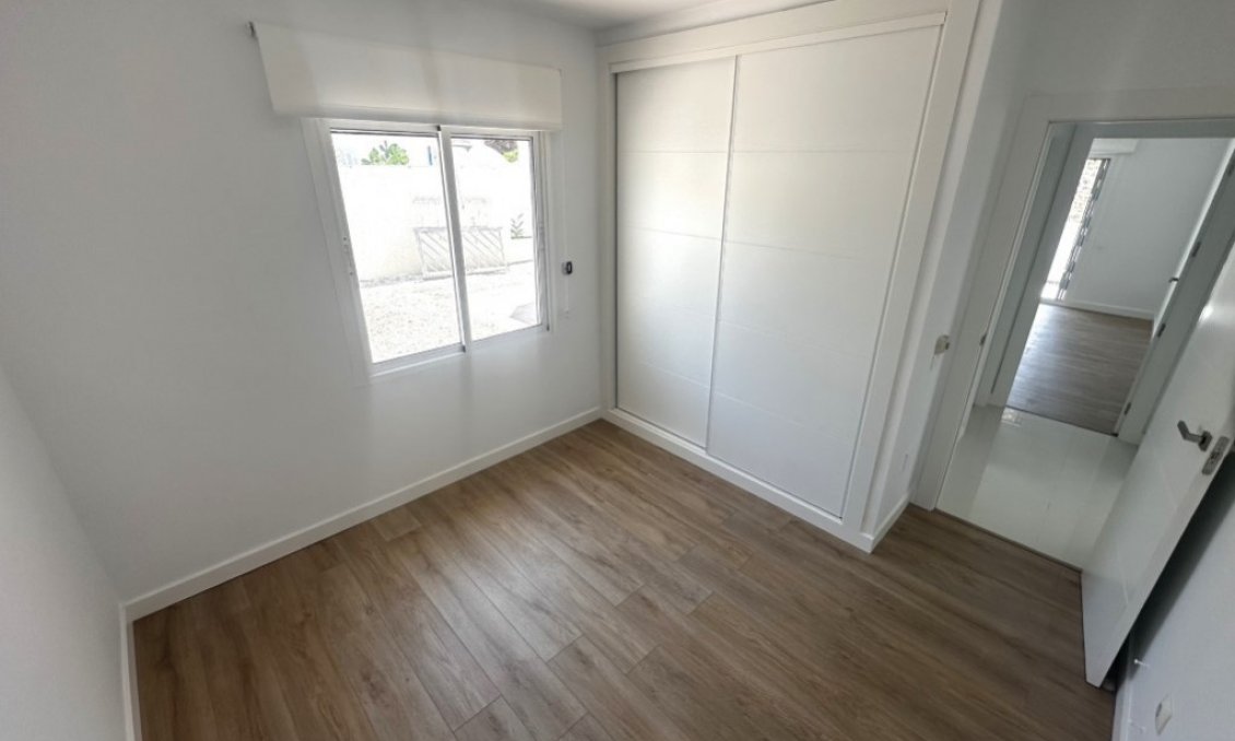 Segunda mano - Villa -
Ciudad Quesada - Costa Blanca