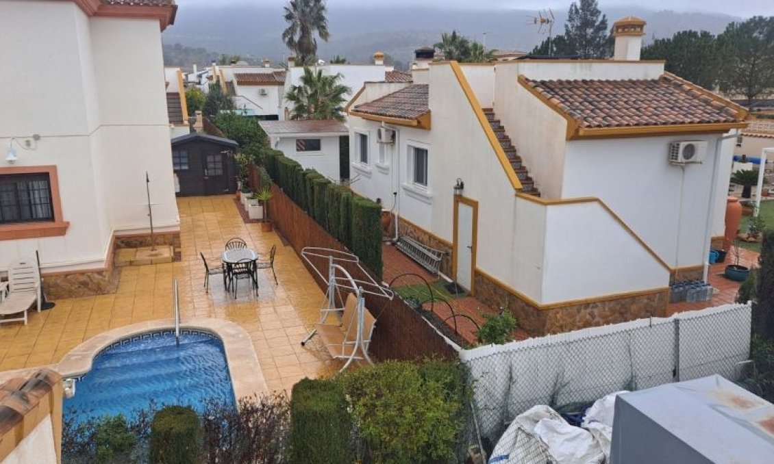 Segunda mano - Villa -
Hondón de las Nieves - Inland