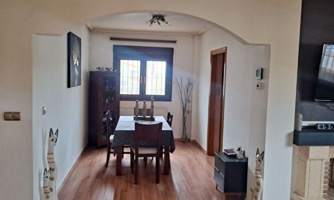 Segunda mano - Villa -
Hondón de las Nieves - Inland