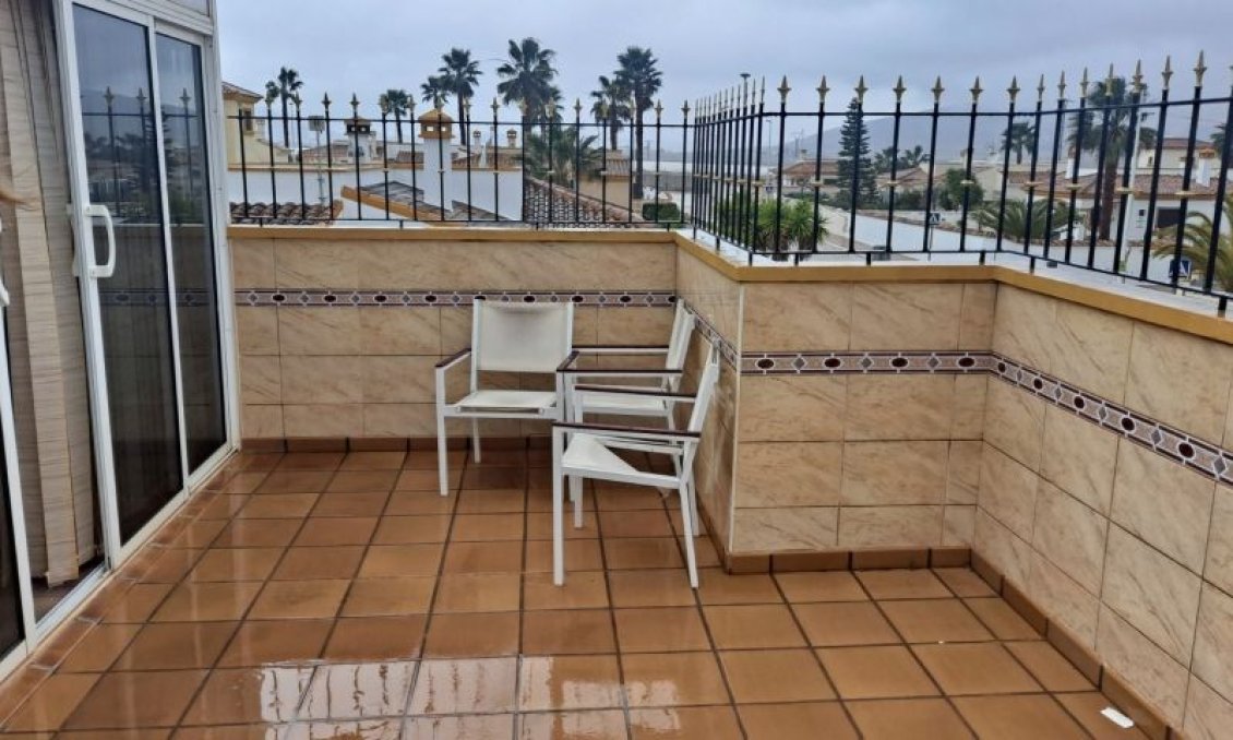 Segunda mano - Villa -
Hondón de las Nieves - Inland