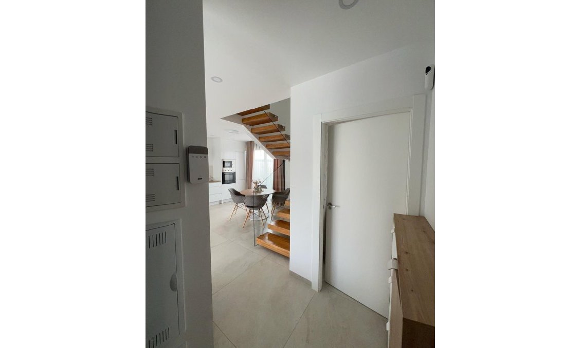 Revente - Villa -
Benijofar