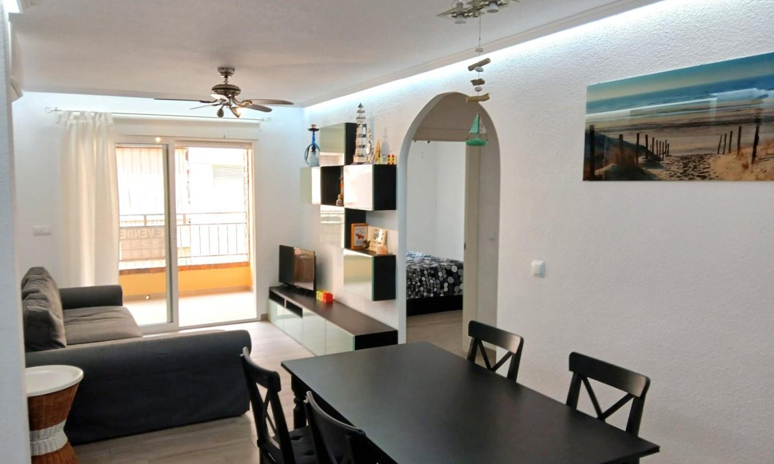 Segunda mano - Apartamento -
Torrevieja - Playa del Cura