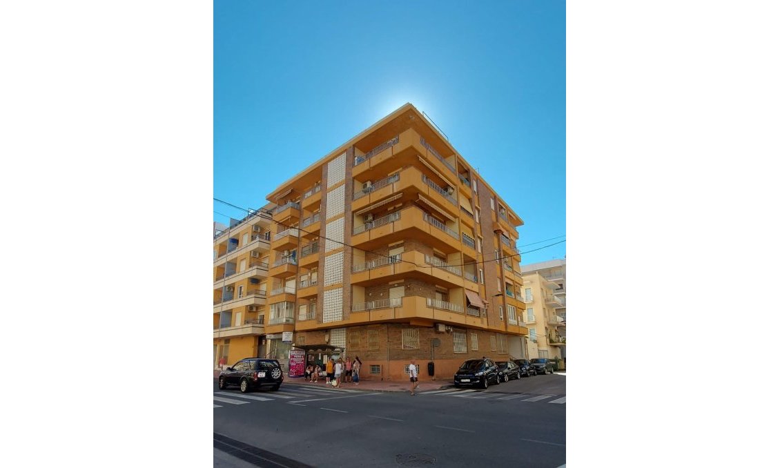 Segunda mano - Apartamento -
Torrevieja - Playa del Cura