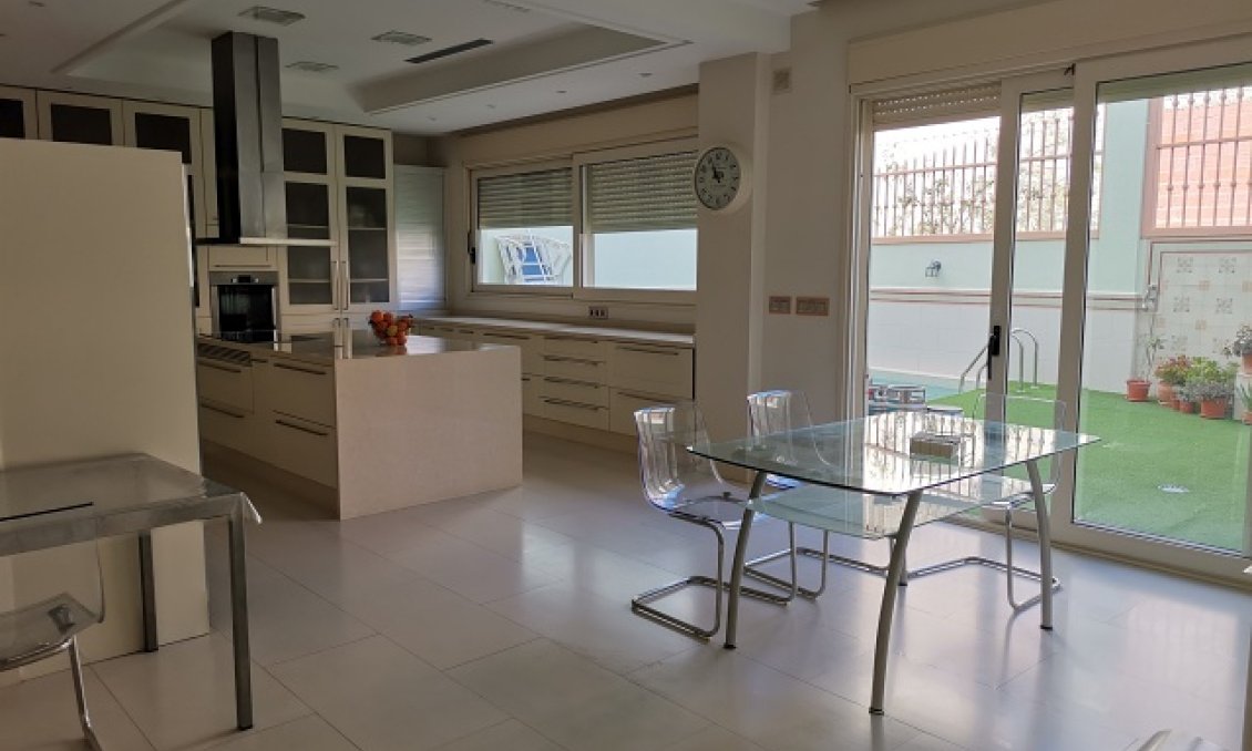 Segunda mano - Villa -
Orihuela - Inland