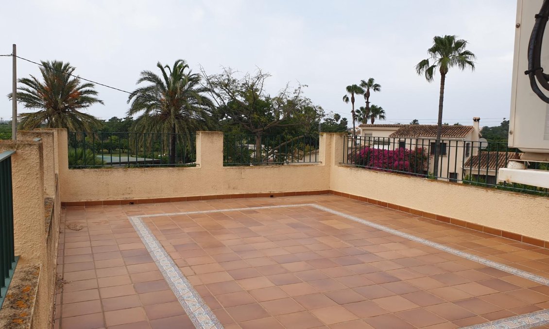 Segunda mano - Villa -
Denia - Las Marinas