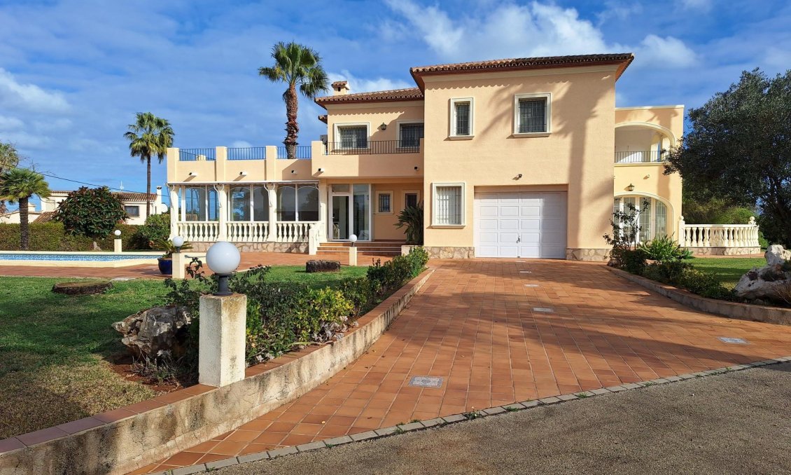 Segunda mano - Villa -
Denia - Las Marinas
