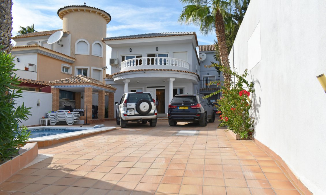 Segunda mano - Villa -
Torremendo - Costa Blanca