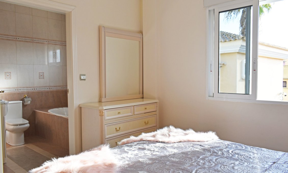 Segunda mano - Villa -
Torremendo - Costa Blanca