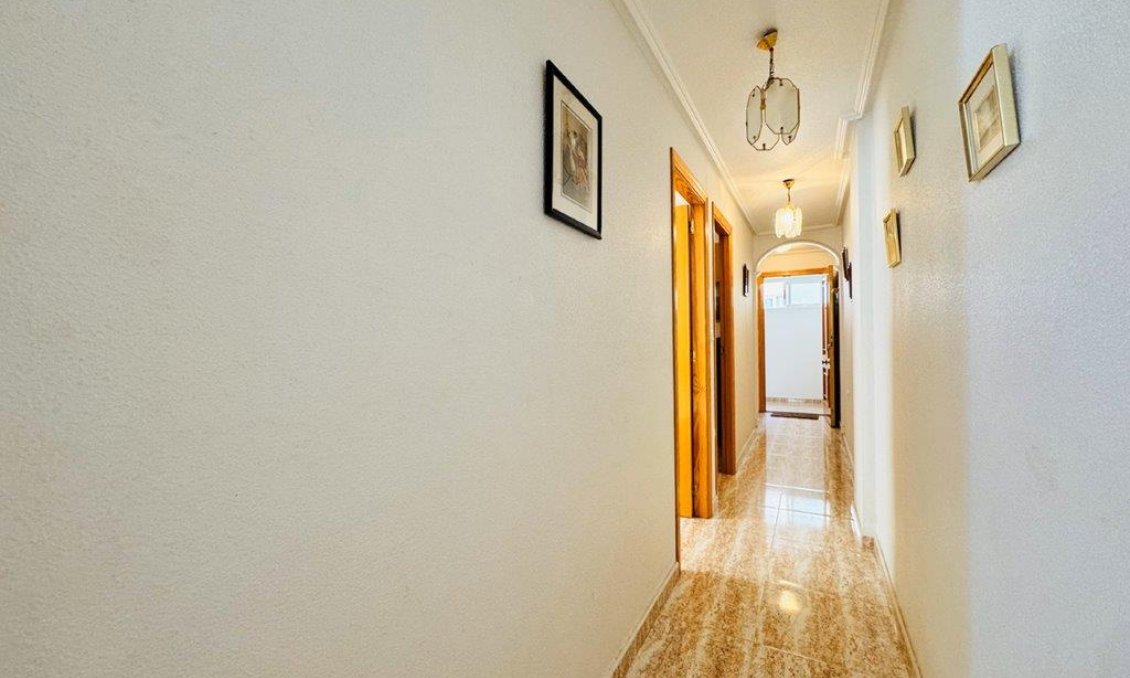 Wiederverkauf - Wohnung -
La Mata - Costa Blanca