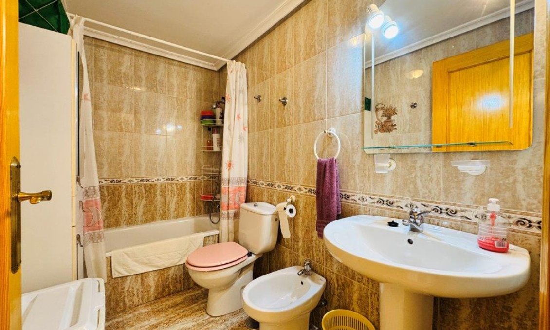 Wiederverkauf - Wohnung -
La Mata - Costa Blanca