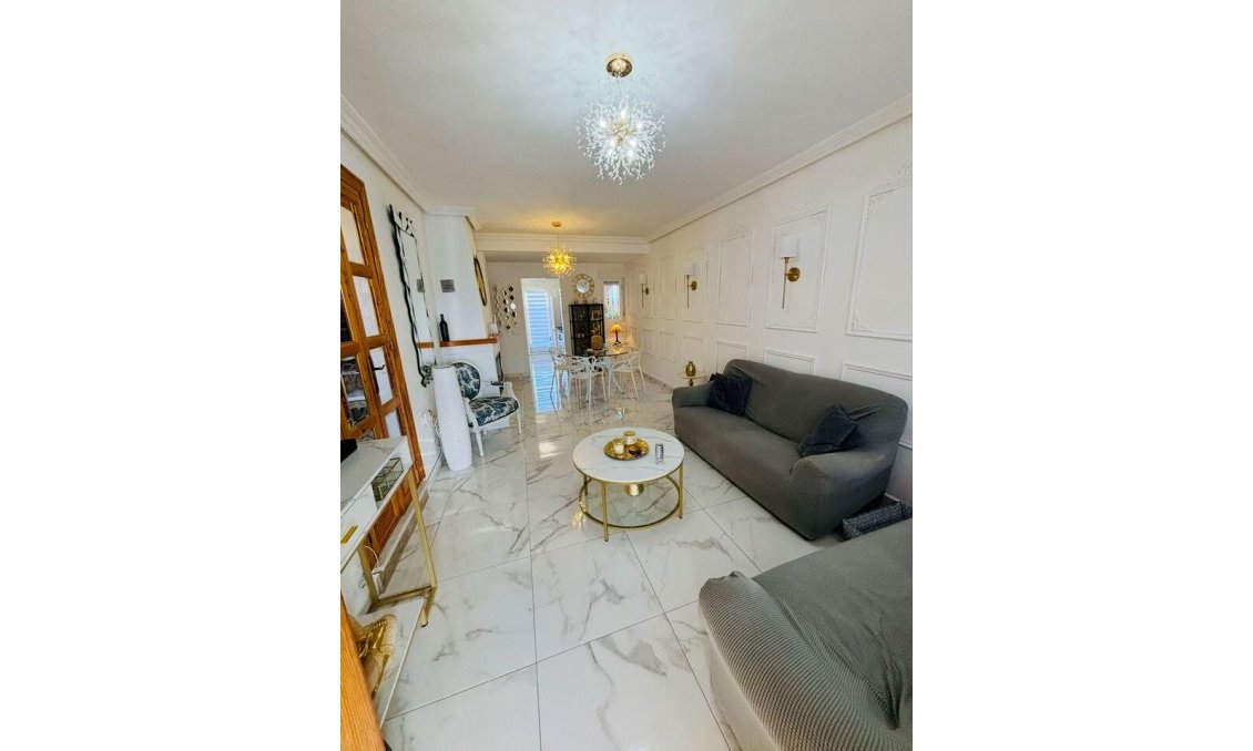 Segunda mano - Town House -
Los Altos - Costa Blanca