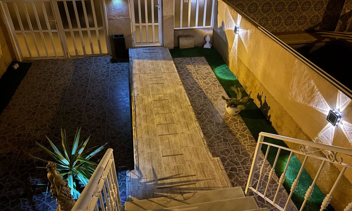 Segunda mano - Town House -
Los Altos - Costa Blanca