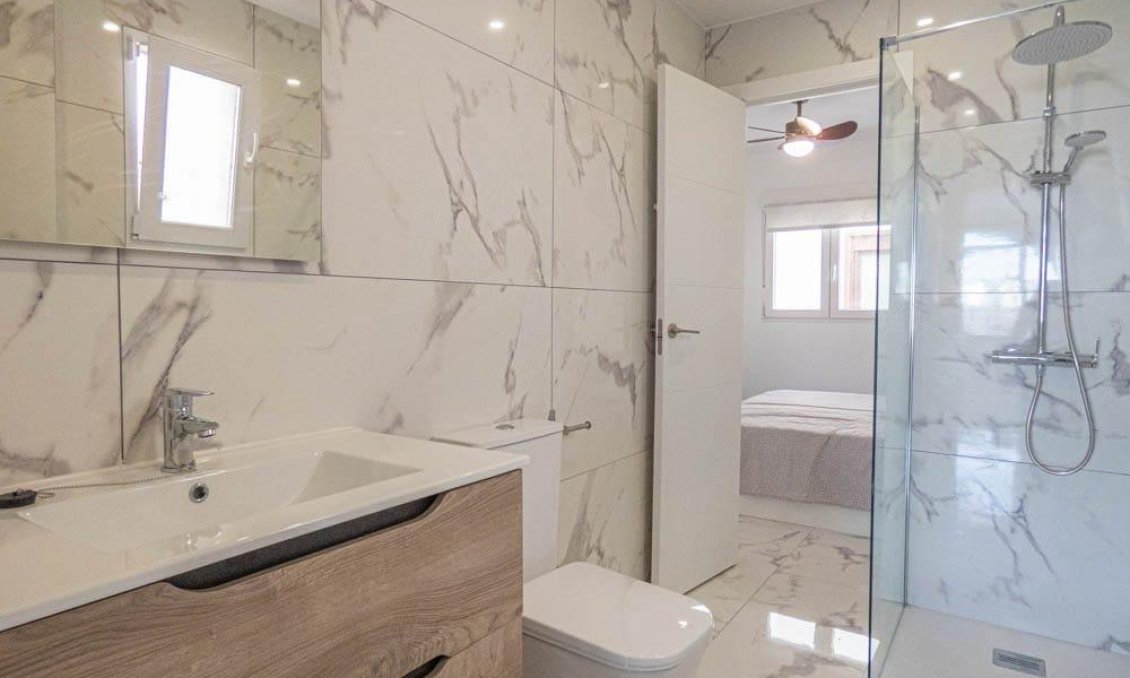 Segunda mano - Apartamento -
Orihuela Costa - Villamartín