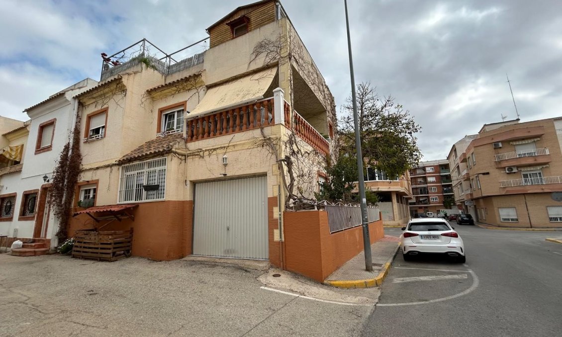 Segunda mano - Villa -
Los Montesinos - Costa Blanca