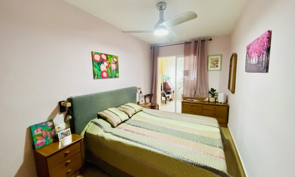 Wiederverkauf - Wohnung -
Torrevieja